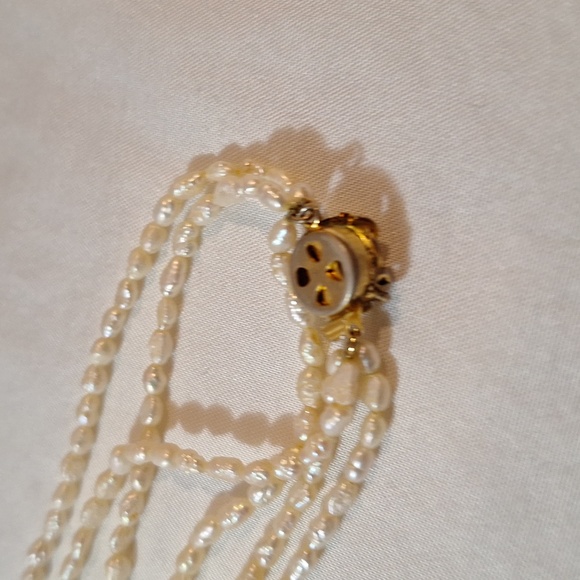 #35 3 Strand of vintage salt water pearls - Picture 5 of 5